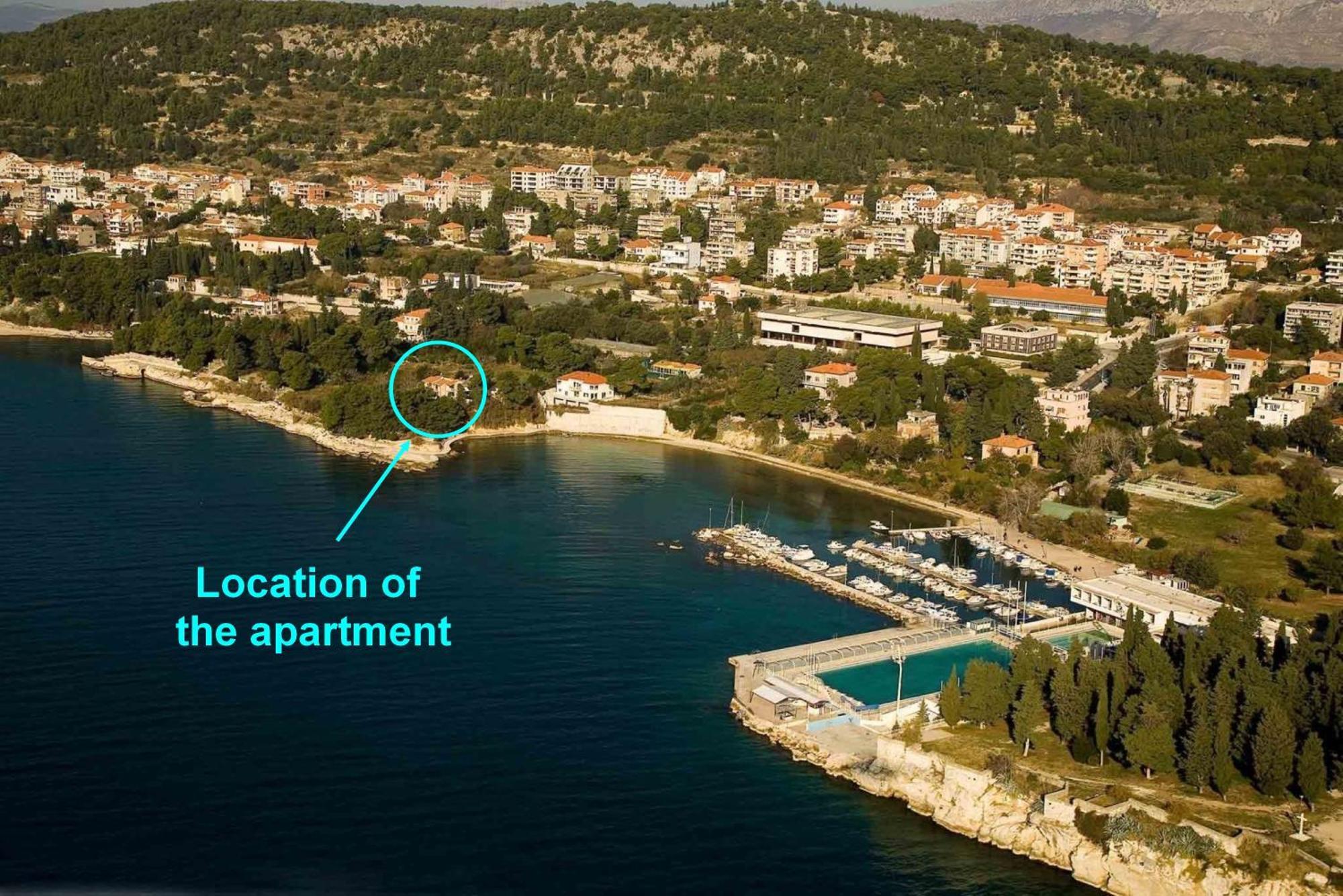 Beachfront Apartment Drazen, With Garden And Parking Сплит Екстериор снимка